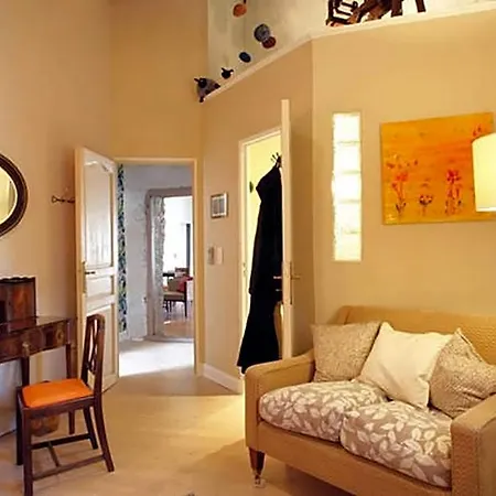 לינה וארוחת בוקר Maison De Textile
