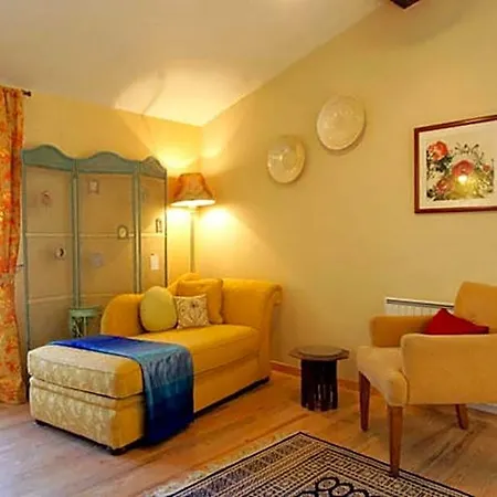 Maison De Textile Montolieu
