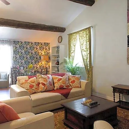 לינה וארוחת בוקר Maison De Textile Montolieu