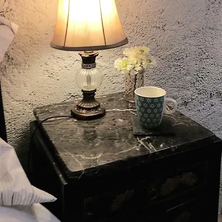 Maison De Textile לינה וארוחת בוקר Montolieu